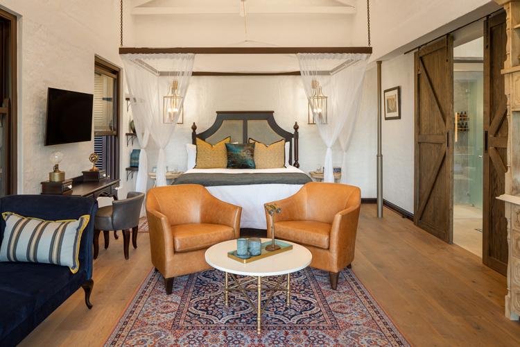 Mbano Manor Hotel luxury suite